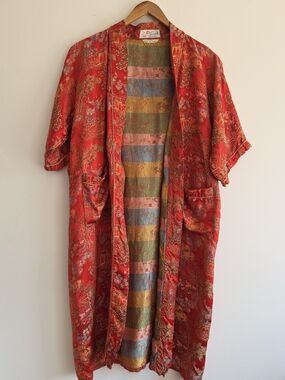 Vintage Solz Squirrel Chinese Red Brocade Kimono Robe Pocket Est Sz M